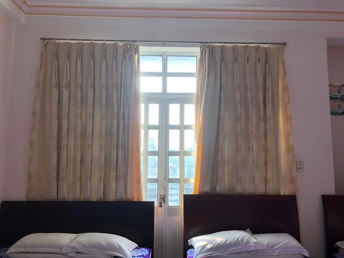 Hotel Khach San Phu Phuong Nha Trang